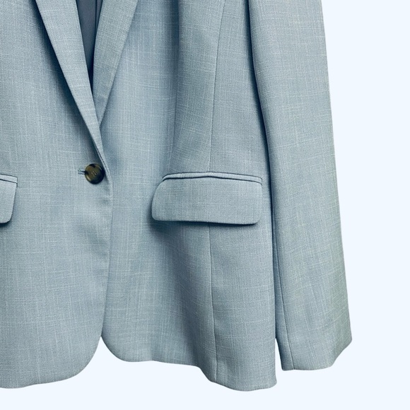 Ann Taylor The Notched One Button Blazer in Cross Weave Deep Wisteria - Picture 8 of 11